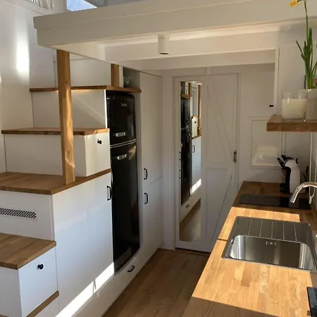 Holiday Tiny House Apartment *